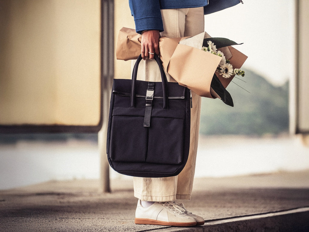 704 Folio Bag