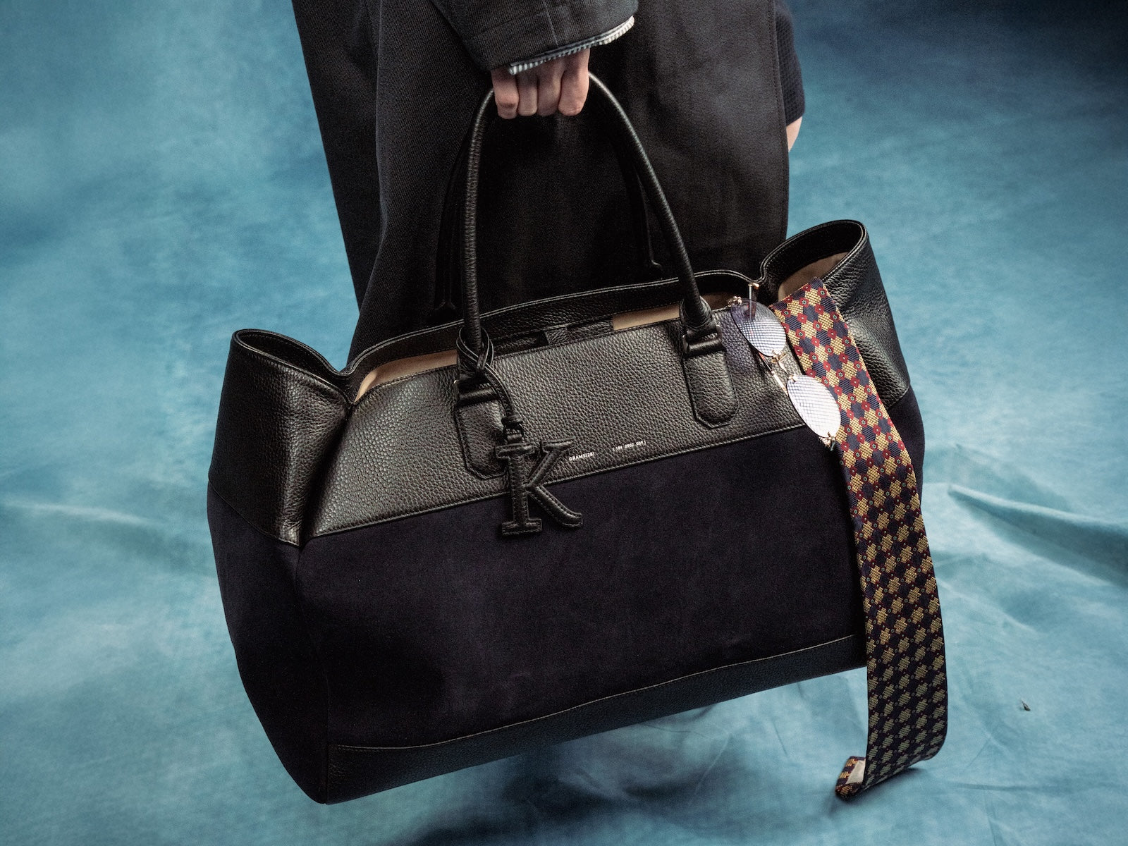 184 Weekender Tote