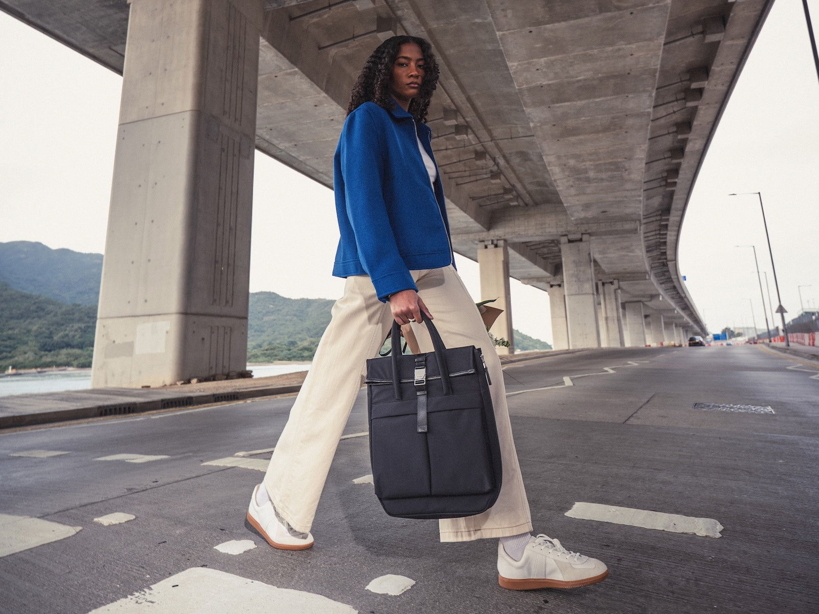 704 Folio Bag
