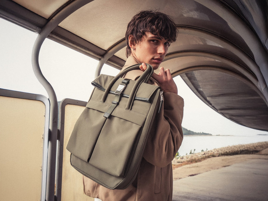 704 Folio Bag